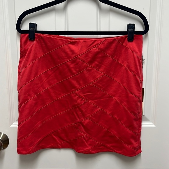 NWT Body-Con Red‎ Mini Skirt - Picture 1 of 6
